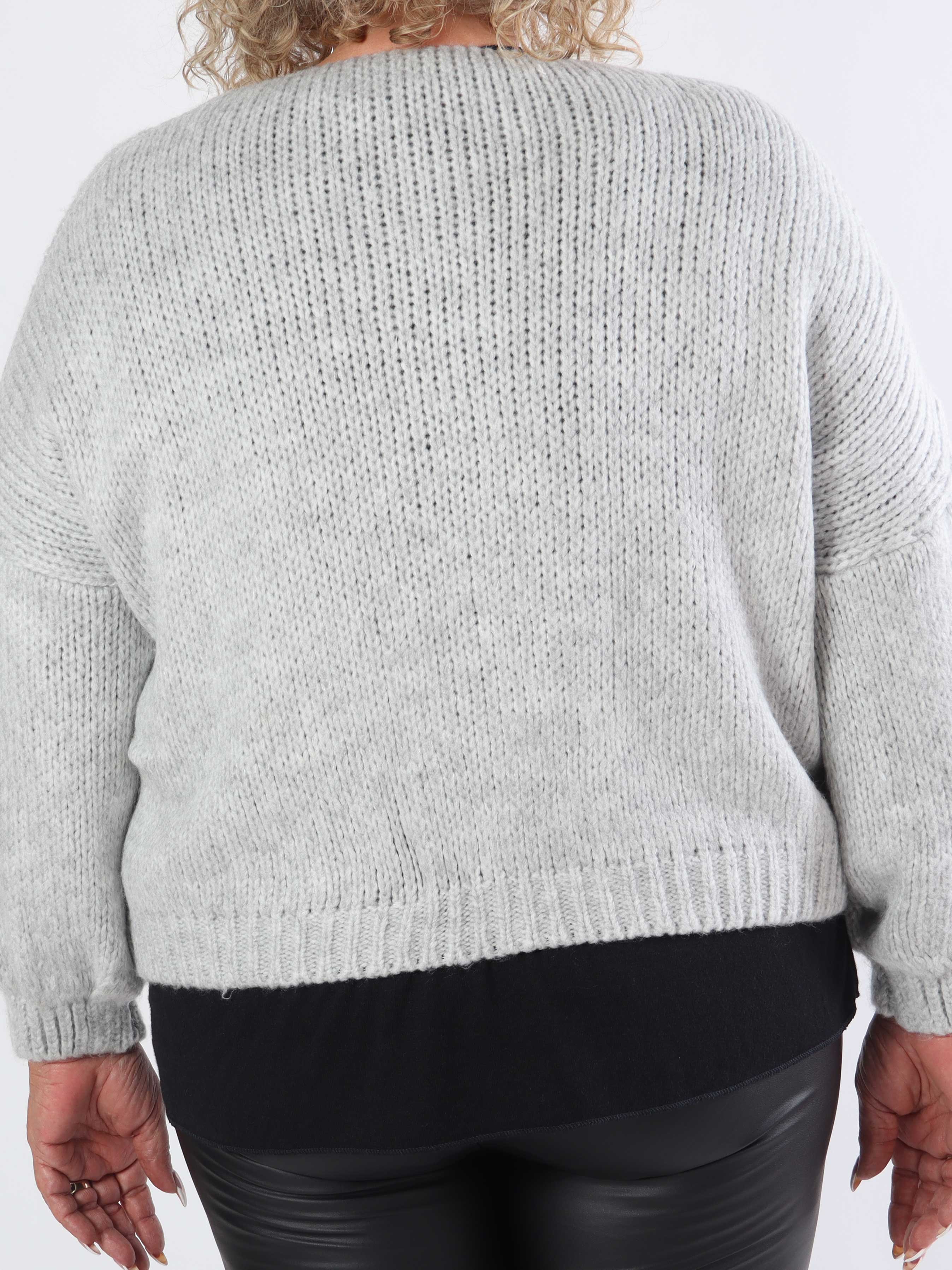 Kimberly - Söt stickad kofta i plusstorlek med rosetter